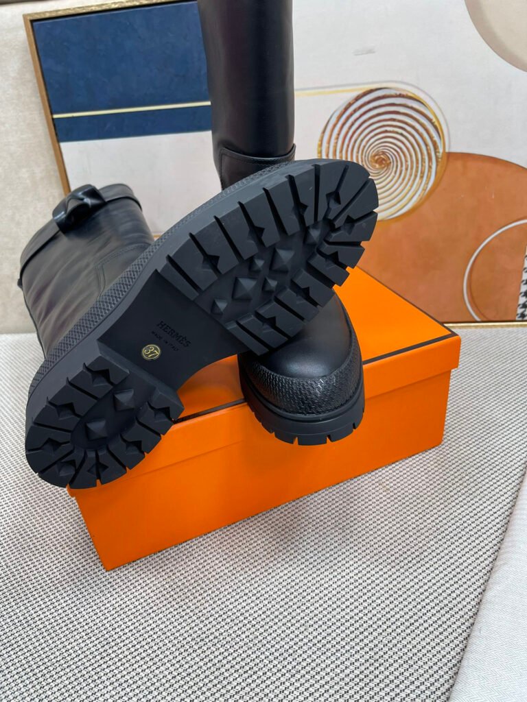 Hermès Unisex Boots detail 7
