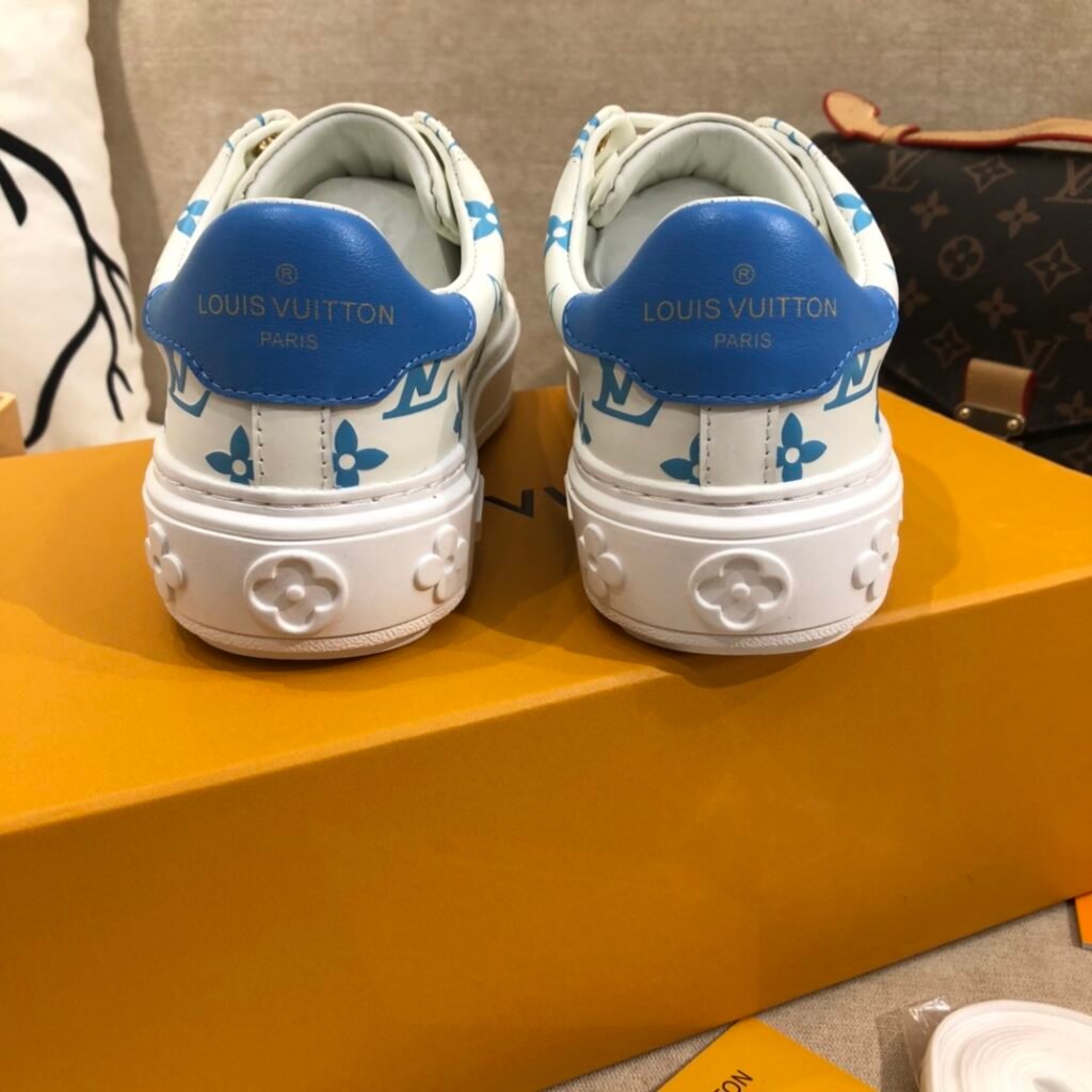 Louis Vuitton Unisex Platform Sneakers detail 7