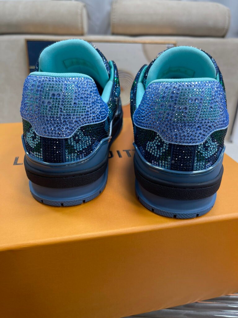 Louis Vuitton Unisex Low-Top Sneakers detail image 7
