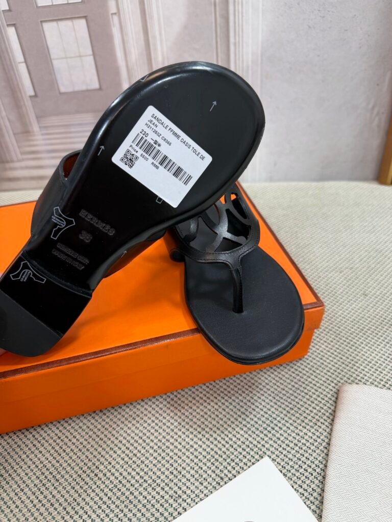 Hermès Unisex Slides detail 7