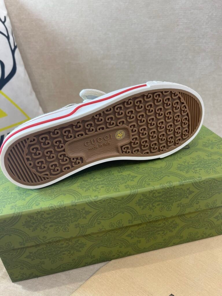 Gucci Unisex Tennis Sneakers detail 7