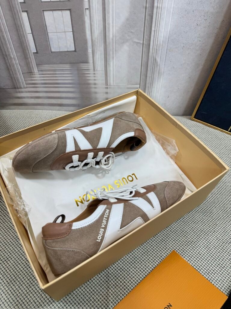 Louis Vuitton Unisex Driving Loafers detail 7