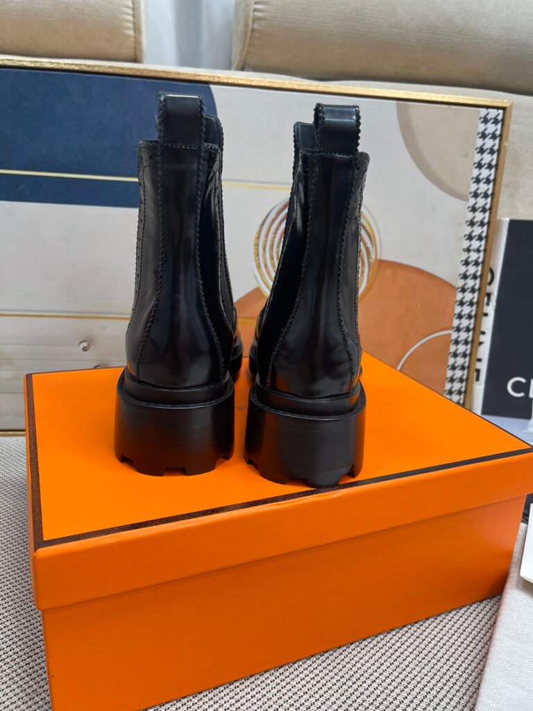 Hermès Unisex Boots detail 7