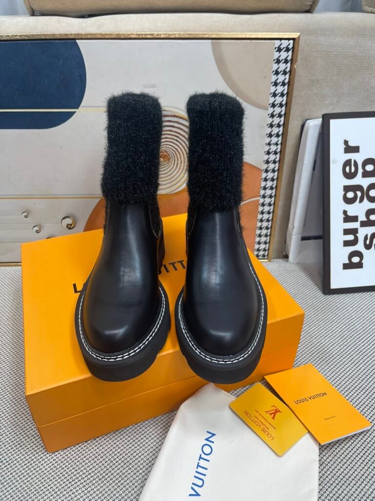 Louis Vuitton Unisex Chelsea Boots detail image 7