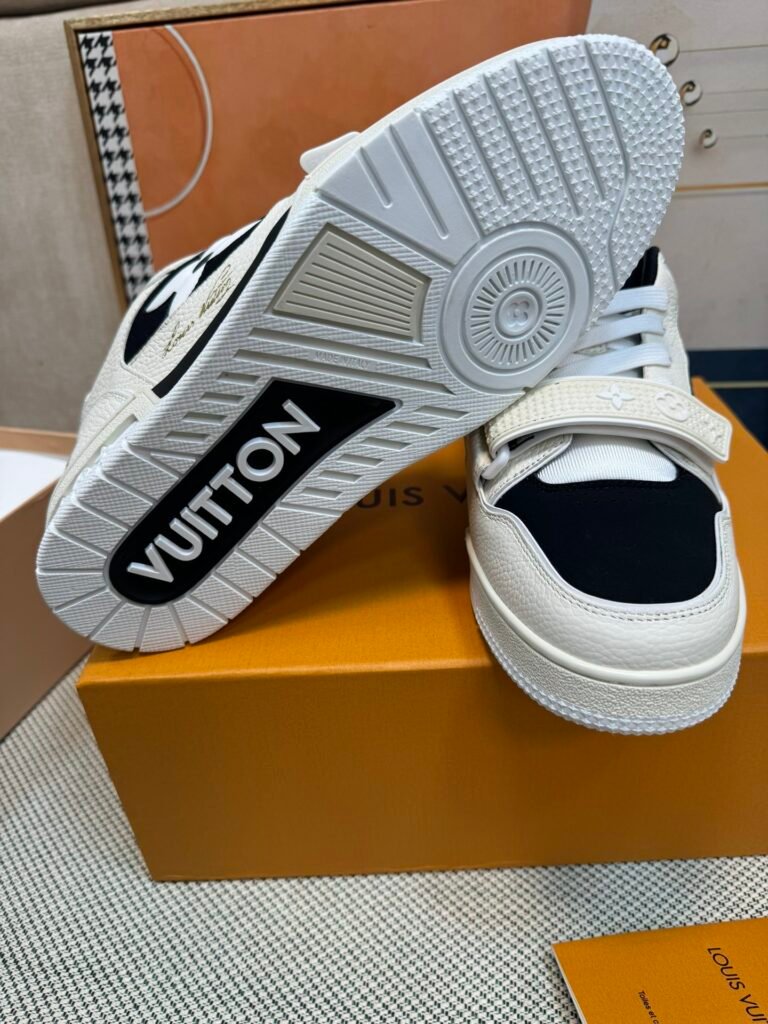 Louis Vuitton Unisex Basketball Sneakers detail 7