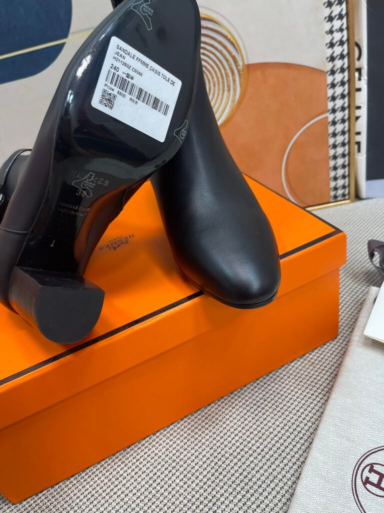Hermès Unisex Boots detail 7
