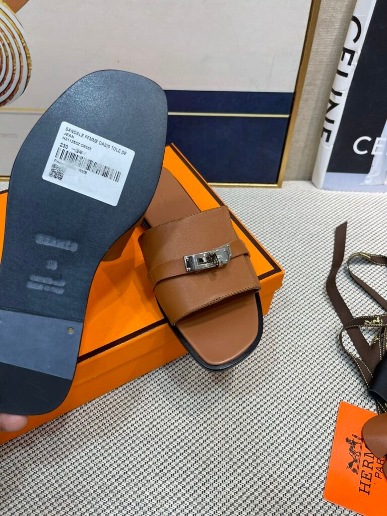 Hermès Unisex Slides detail 7
