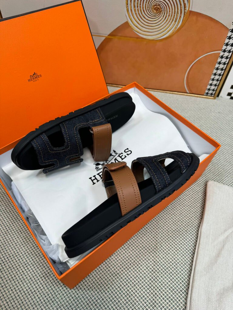 Hermès Unisex Slides detail 7