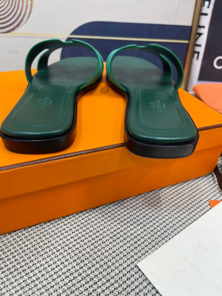 Hermès Unisex Slides detail 7