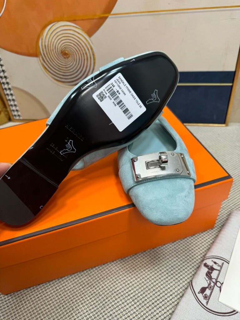 Hermès Unisex Sandals detail 7