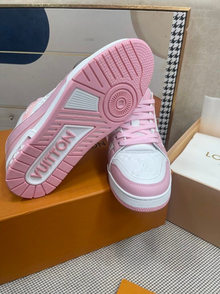Louis Vuitton Unisex Basketball Sneakers detail 7