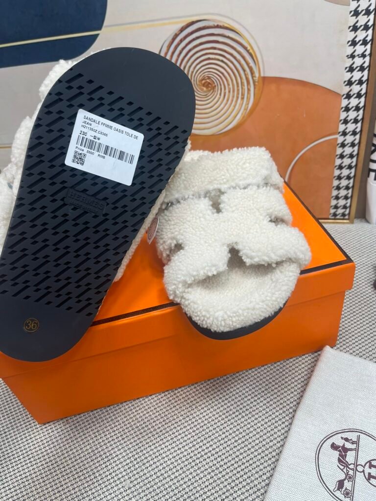 Hermès Unisex Slides detail 7