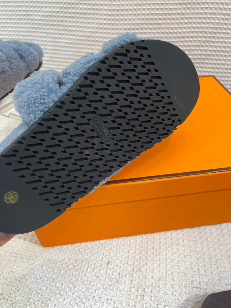 Hermès Unisex Shearling Shoes detail 7