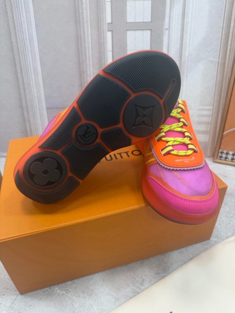 Louis Vuitton Unisex Athletic Sneakers detail image 7