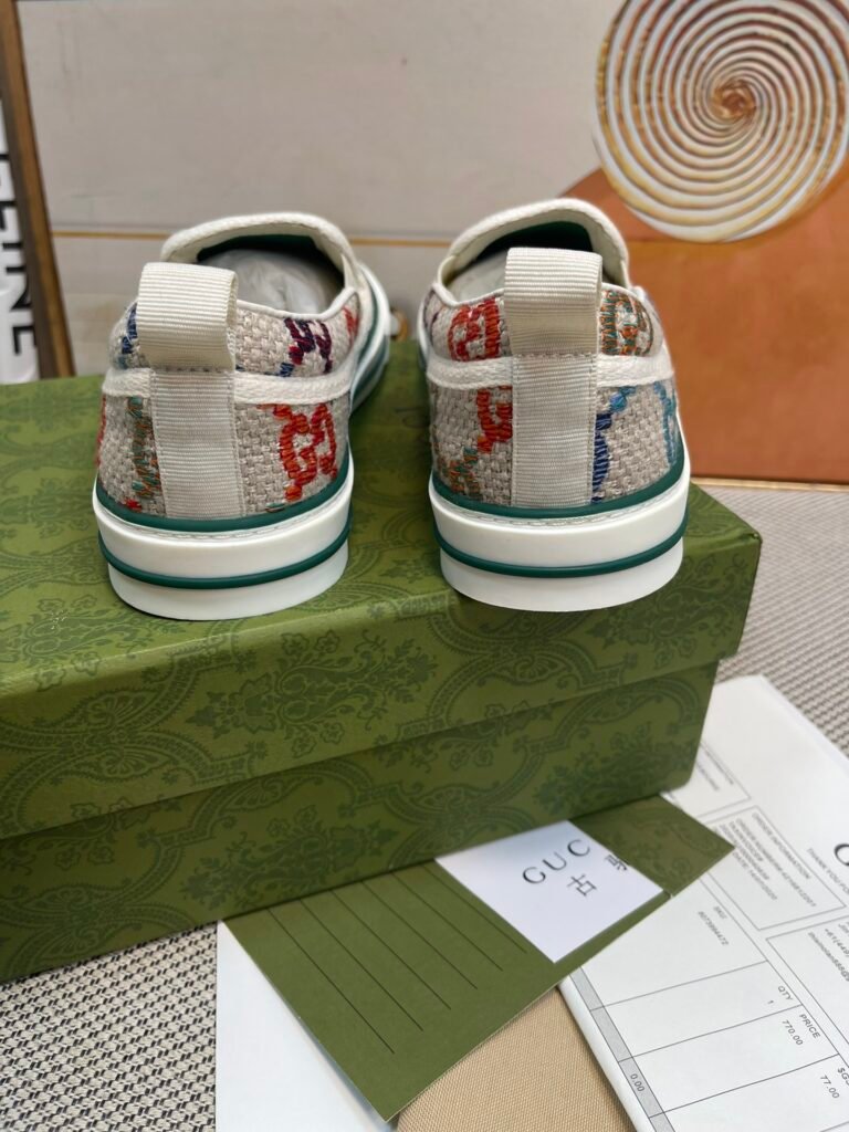 Gucci Unisex Tennis Sneakers detail image 7