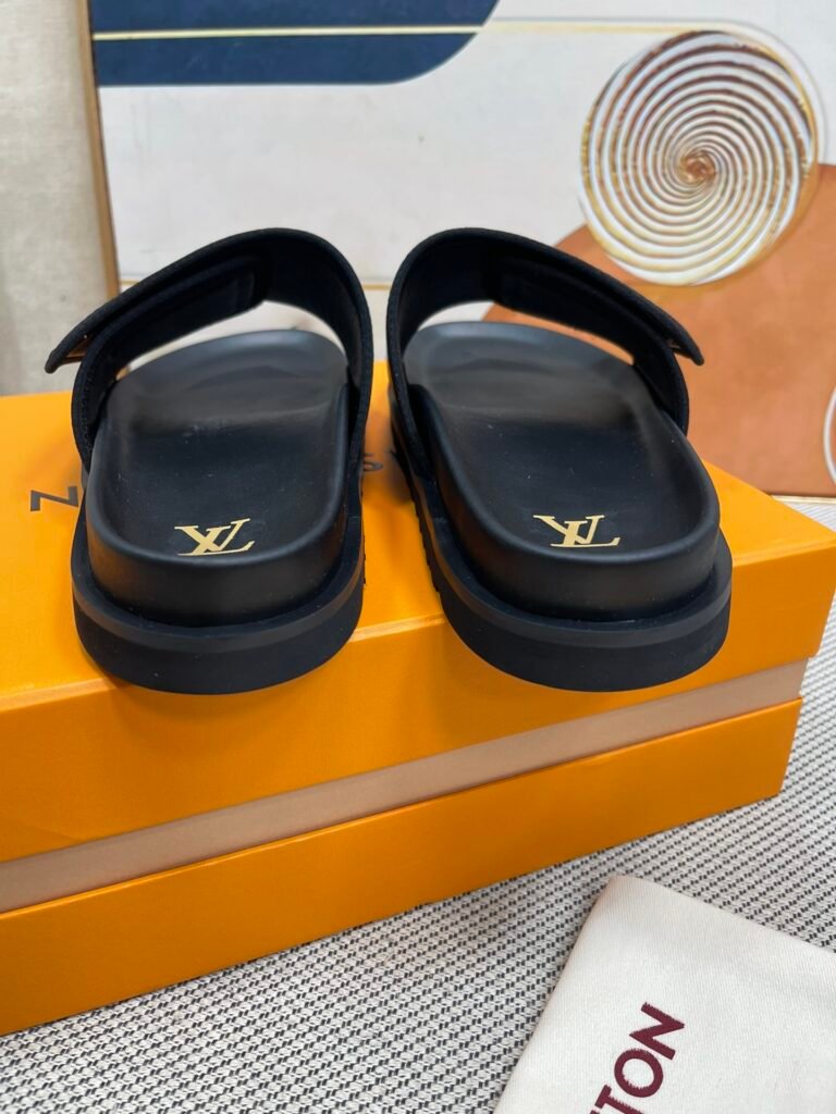 Louis Vuitton Unisex Slides detail image 7