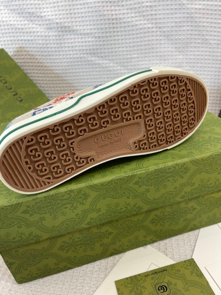 Gucci Unisex High-Top Sneakers detail 7