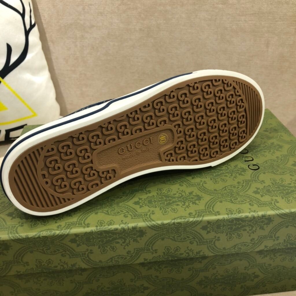 Gucci Unisex Tennis Sneakers detail 7