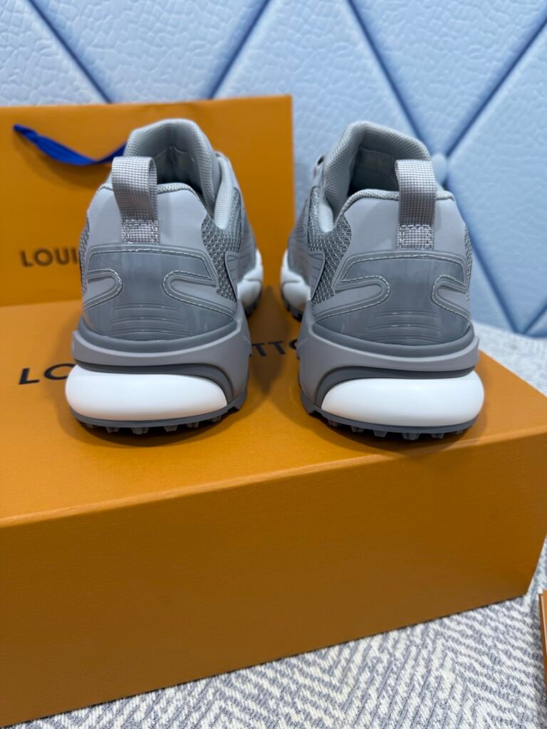Louis Vuitton Unisex Athletic Sneakers detail image 7
