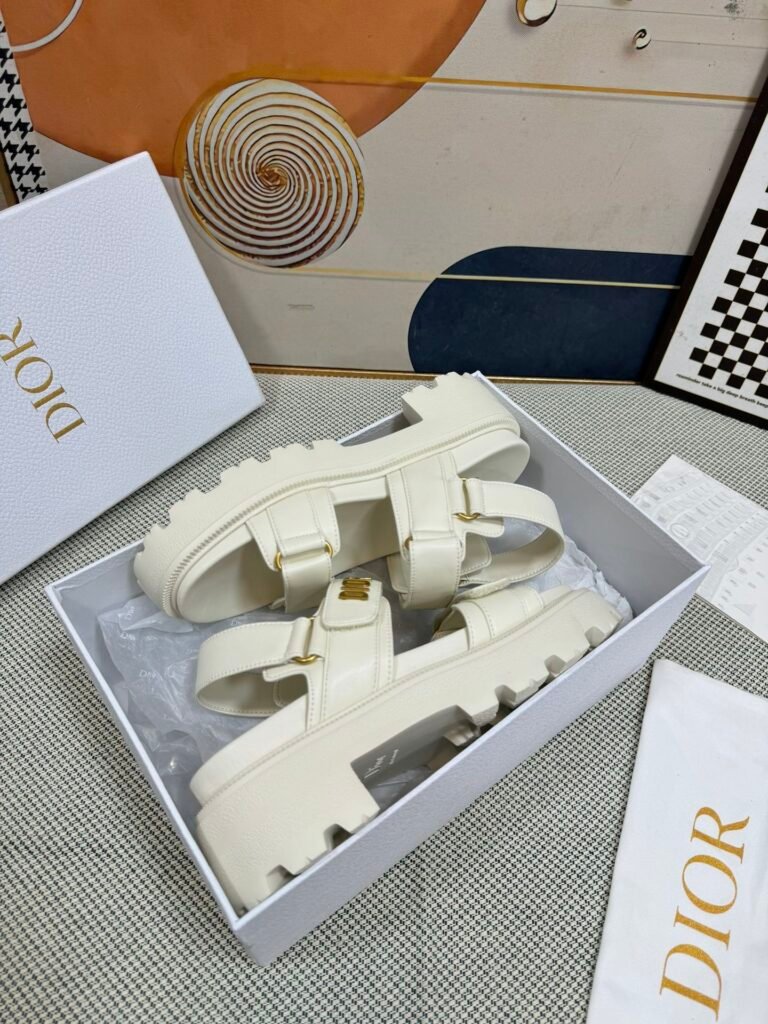 Dior Unisex Sandals detail 7