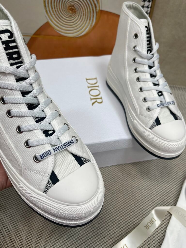Dior Unisex High-Top Sneakers detail image 7