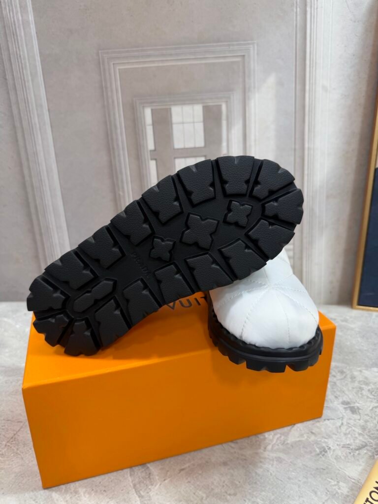 Prada Unisex Snow Boots detail 7
