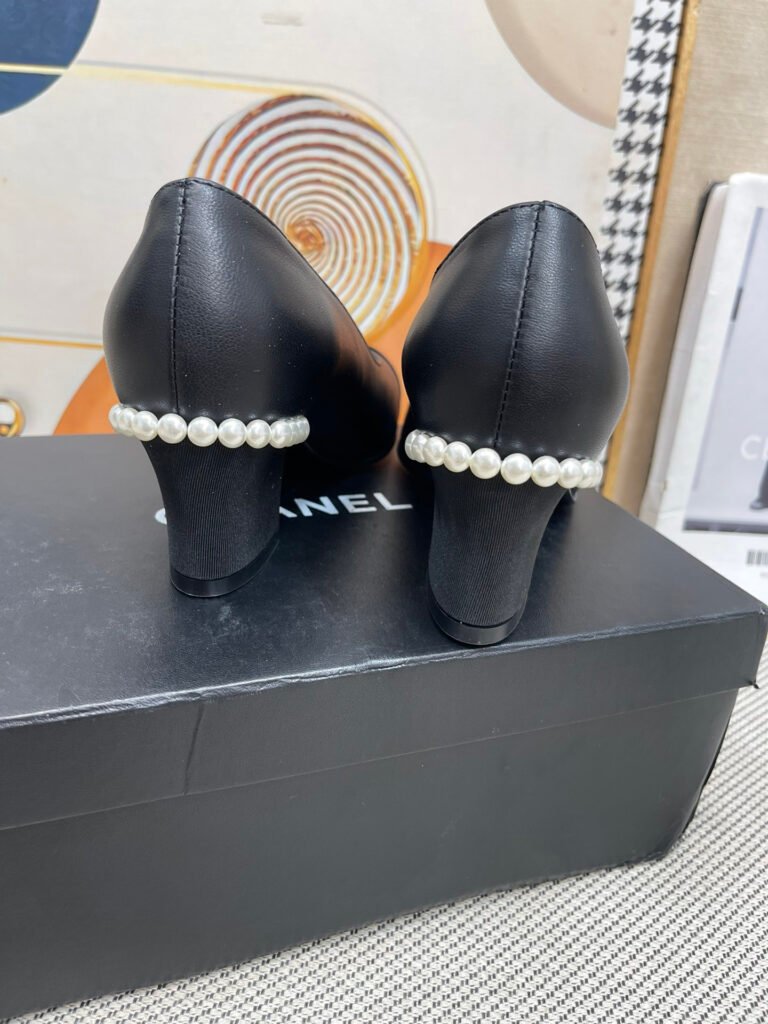 Chanel Unisex Boots detail 7