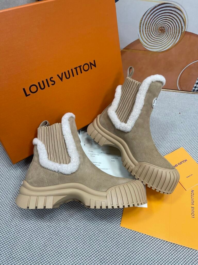 Louis Vuitton Unisex Boots detail image 7