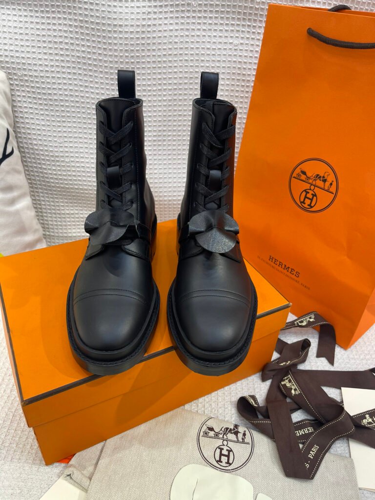 Hermès Unisex Boots detail 7