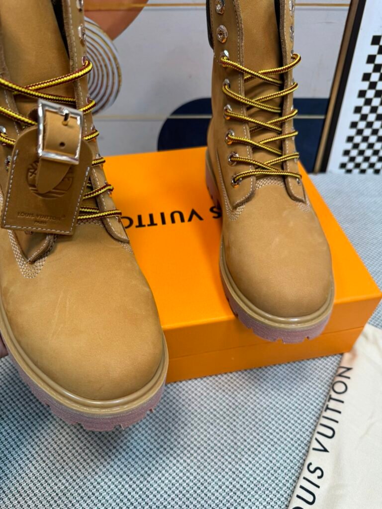 Louis Vuitton Unisex Boots detail image 7