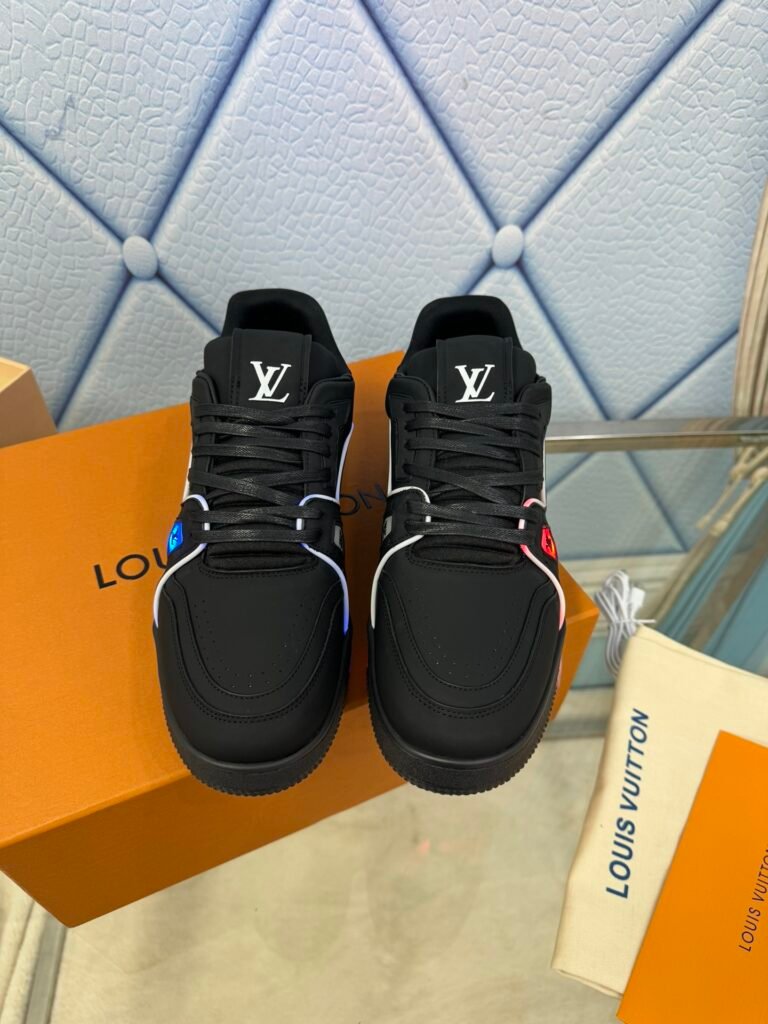 Louis Vuitton Men's High-Top Sneakers detail image 7