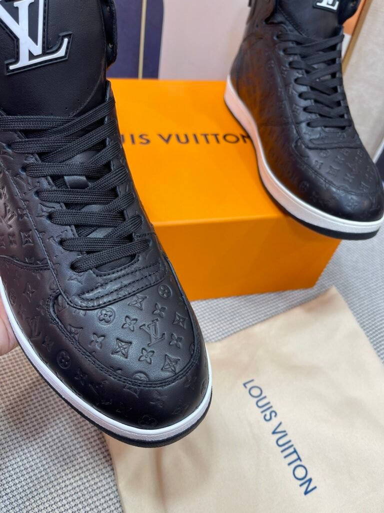 Louis Vuitton Unisex High-Top Sneakers detail 7