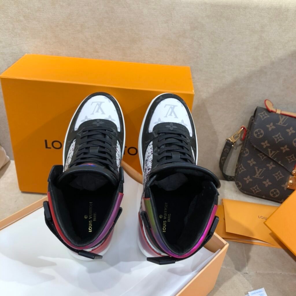 Louis Vuitton Unisex High-Top Sneakers detail 7