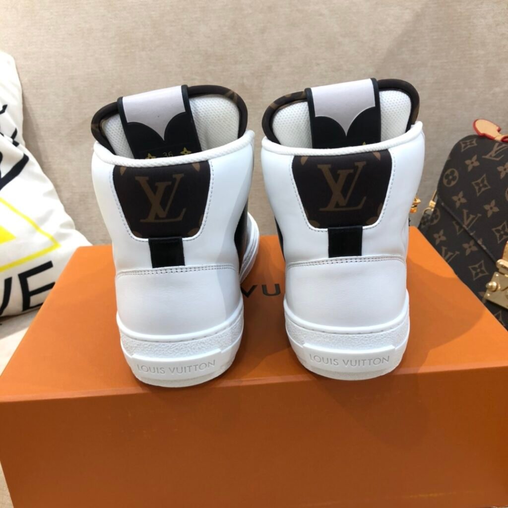 Louis Vuitton Unisex High-Top Sneakers detail 7