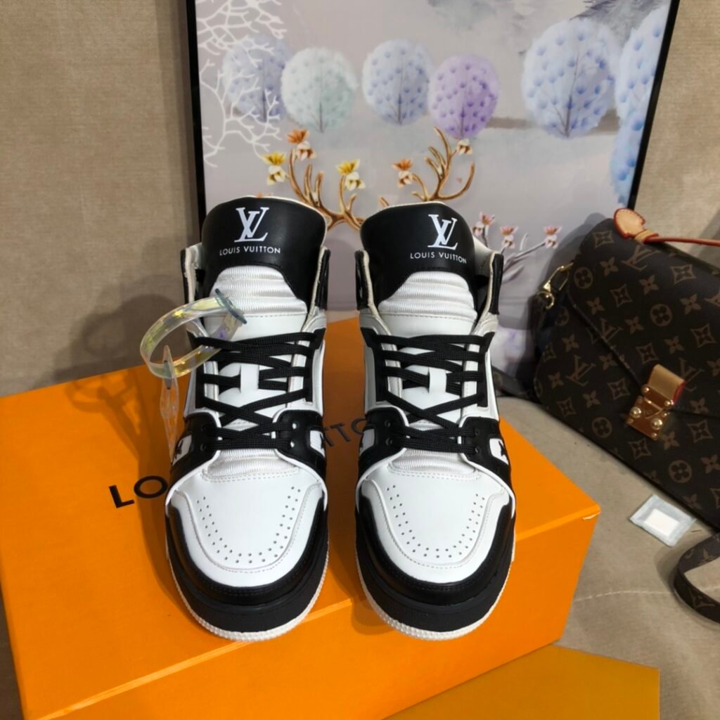 Louis Vuitton Unisex High-Top Sneakers detail 7