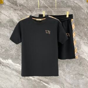 Burberry Unisex T-Shirt