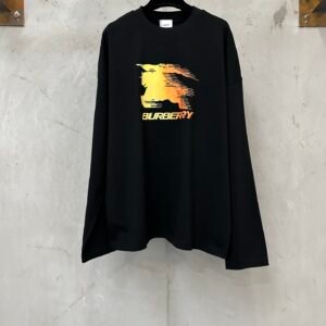 Burberry Unisex T-Shirt
