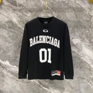 Balenciaga Unisex Sweatshirt
