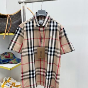 Burberry Unisex T-Shirt