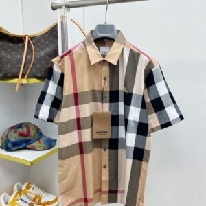 Burberry Unisex T-Shirt