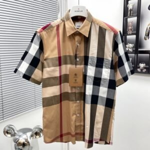 Burberry Unisex T-Shirt