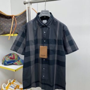 Burberry Unisex T-Shirt
