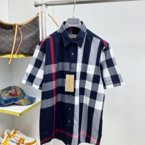 Burberry Unisex T-Shirt